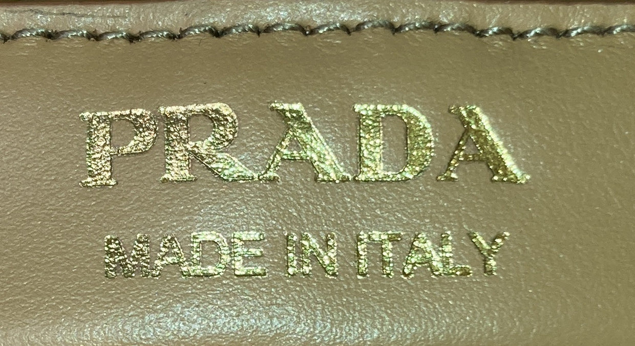 Triangle Logo Open Tote Raffia - Deep Luxury