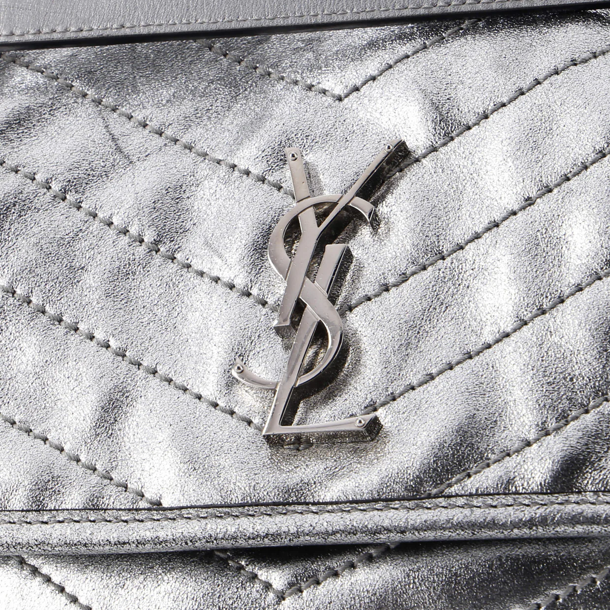 Niki Chain Flap Bag Leather Medium - Deep Luxury