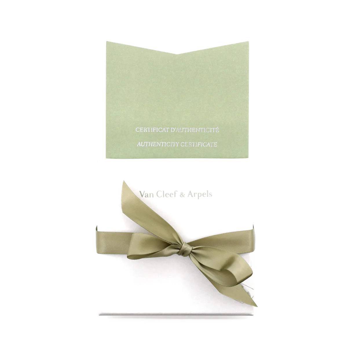 Vintage Alhambra Pendant Necklace 18K Yellow Gold and Diamonds - Deep Luxury