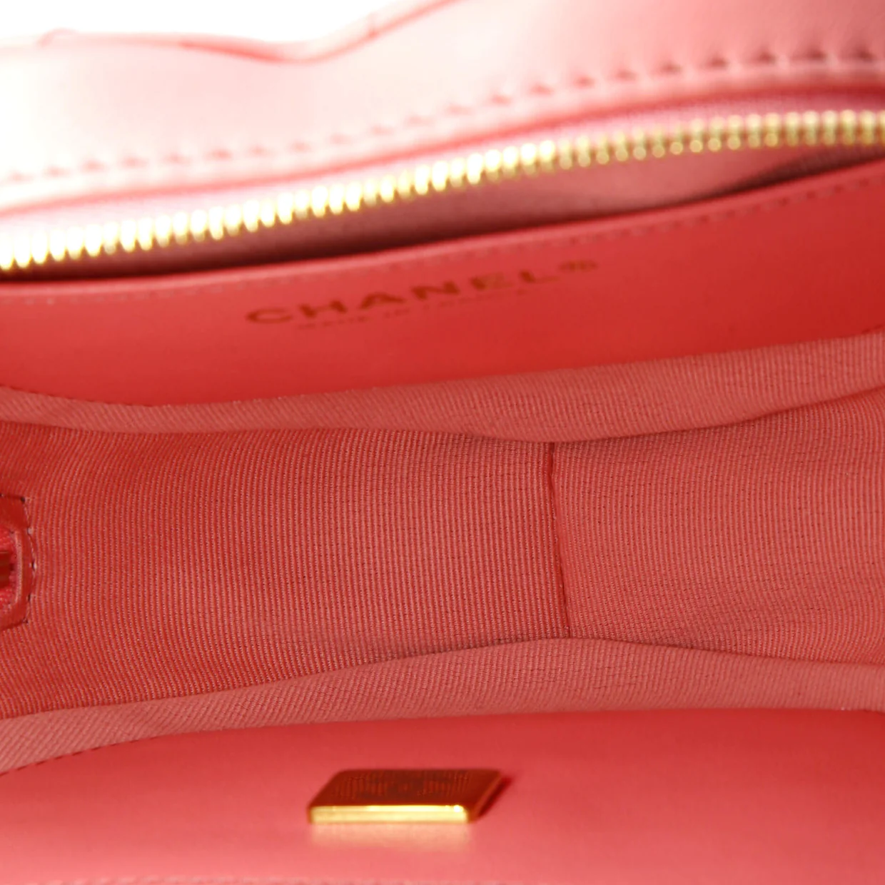 CC in Love Heart Bag Quilted Lambskin - Deep Luxury