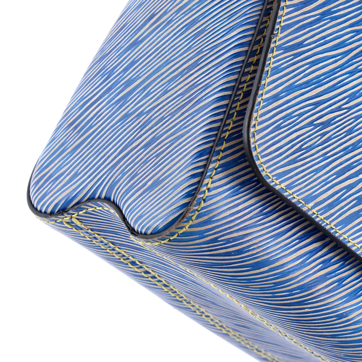 Twist Handbag Epi Leather MM - Deep Luxury