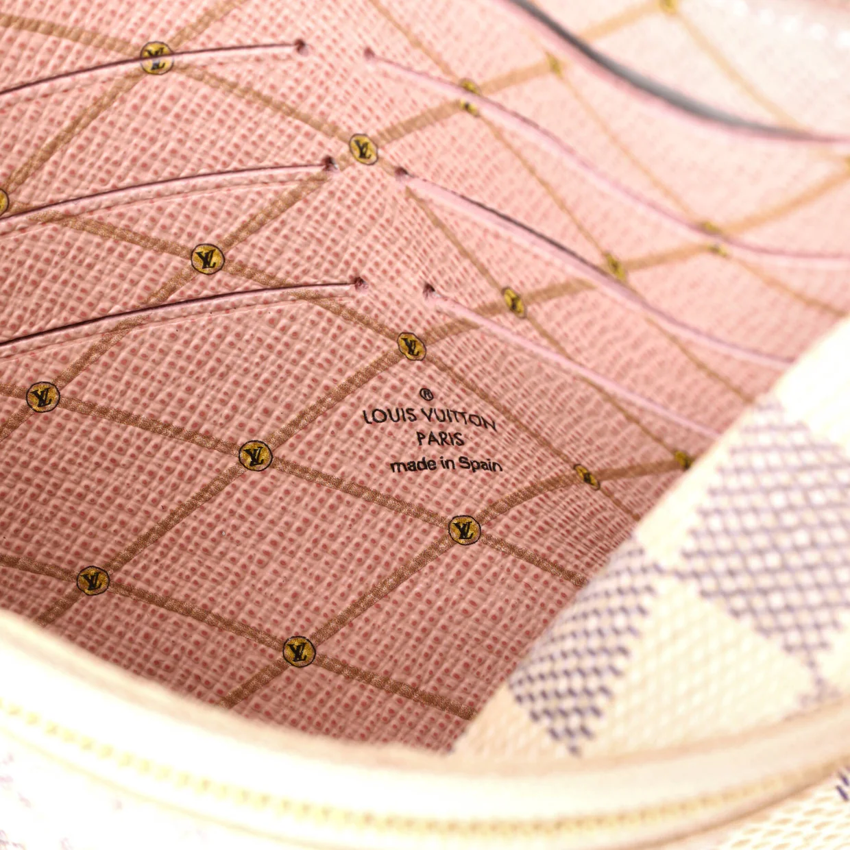 Weekend Pochette Limited Edition Damier Summer Trunks - Deep Luxury