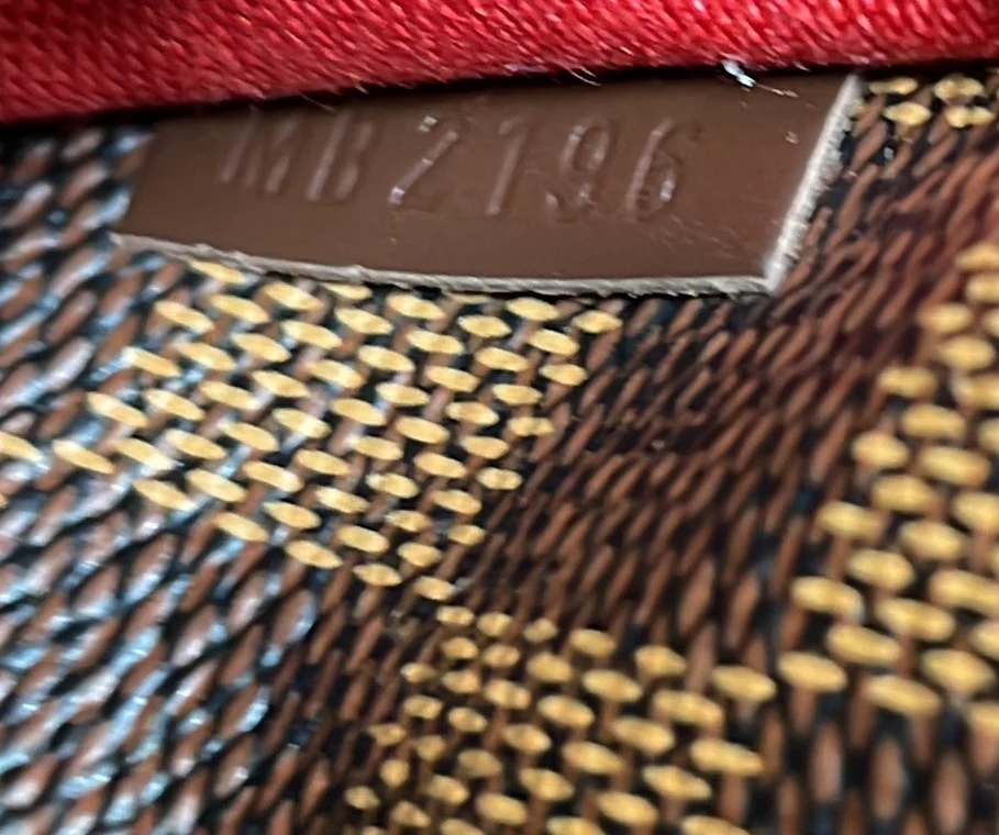 Totally Handbag Damier MM - Deep Luxury