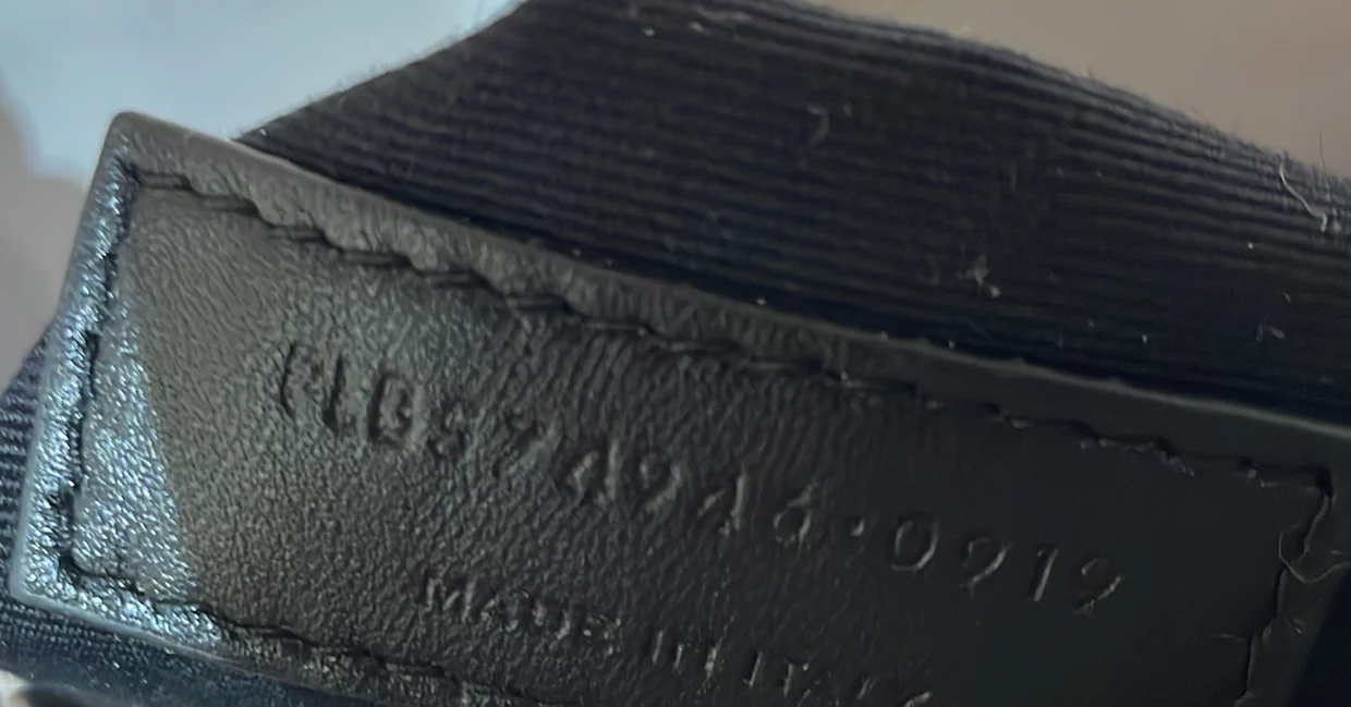 Loulou Shoulder Bag Matelasse Chevron Leather Medium - Deep Luxury