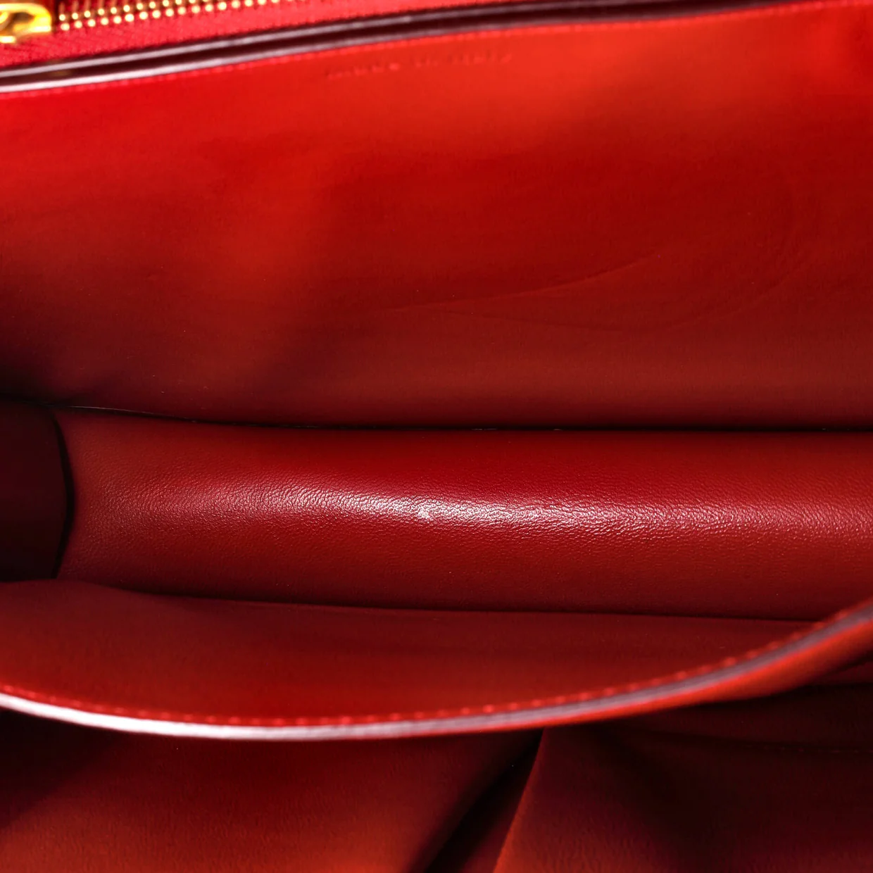 Classic Box Bag Smooth Leather Medium - Deep Luxury