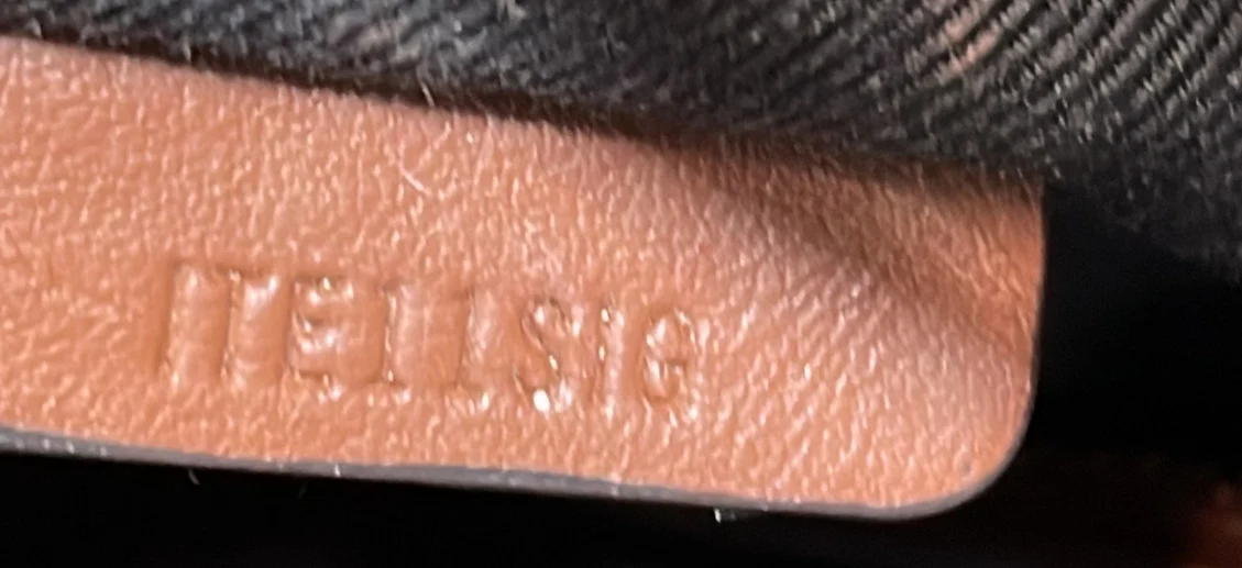 Soft Tote Check E-Canvas Medium - Deep Luxury