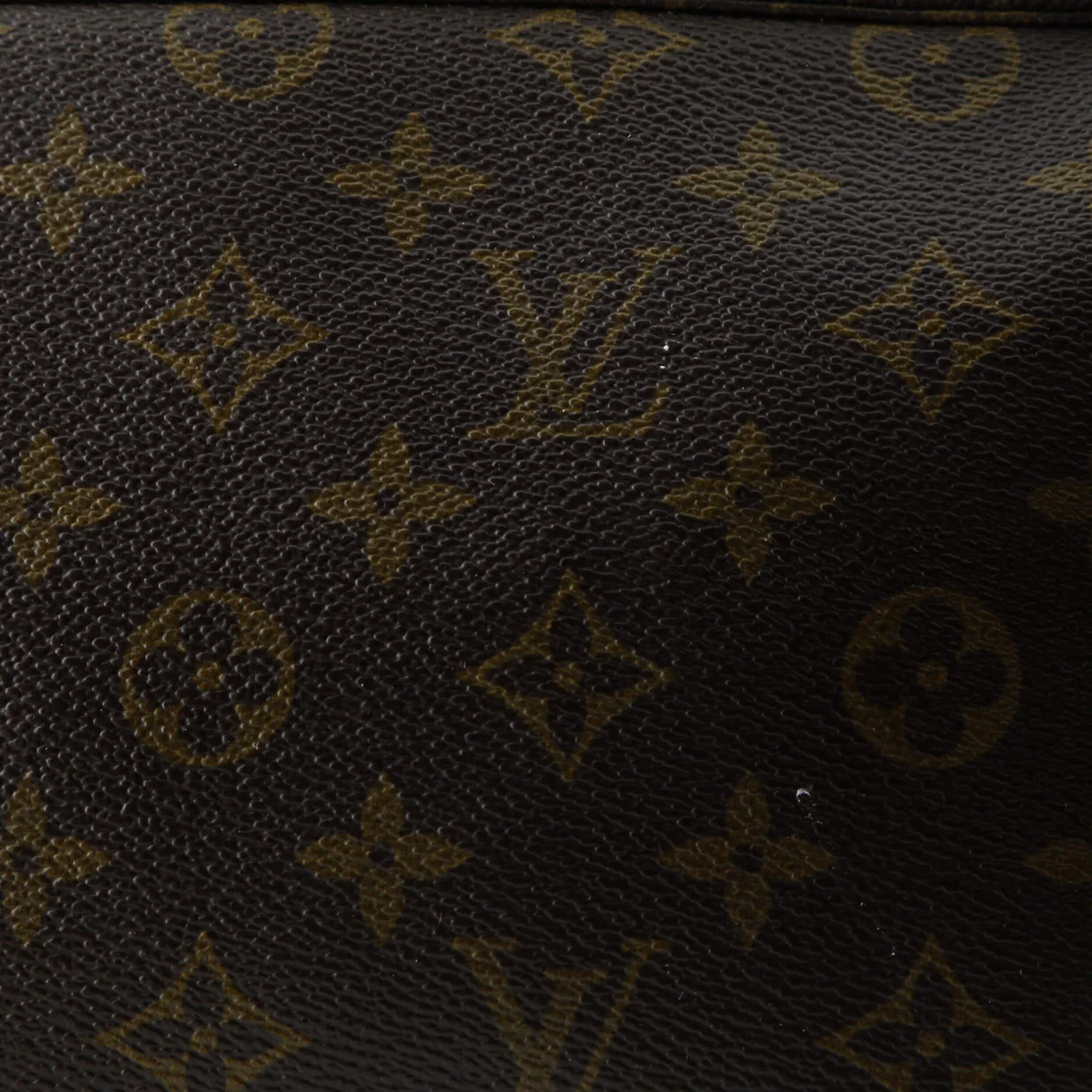 Trousse Toiletry Pouch Monogram Canvas 28 - Deep Luxury