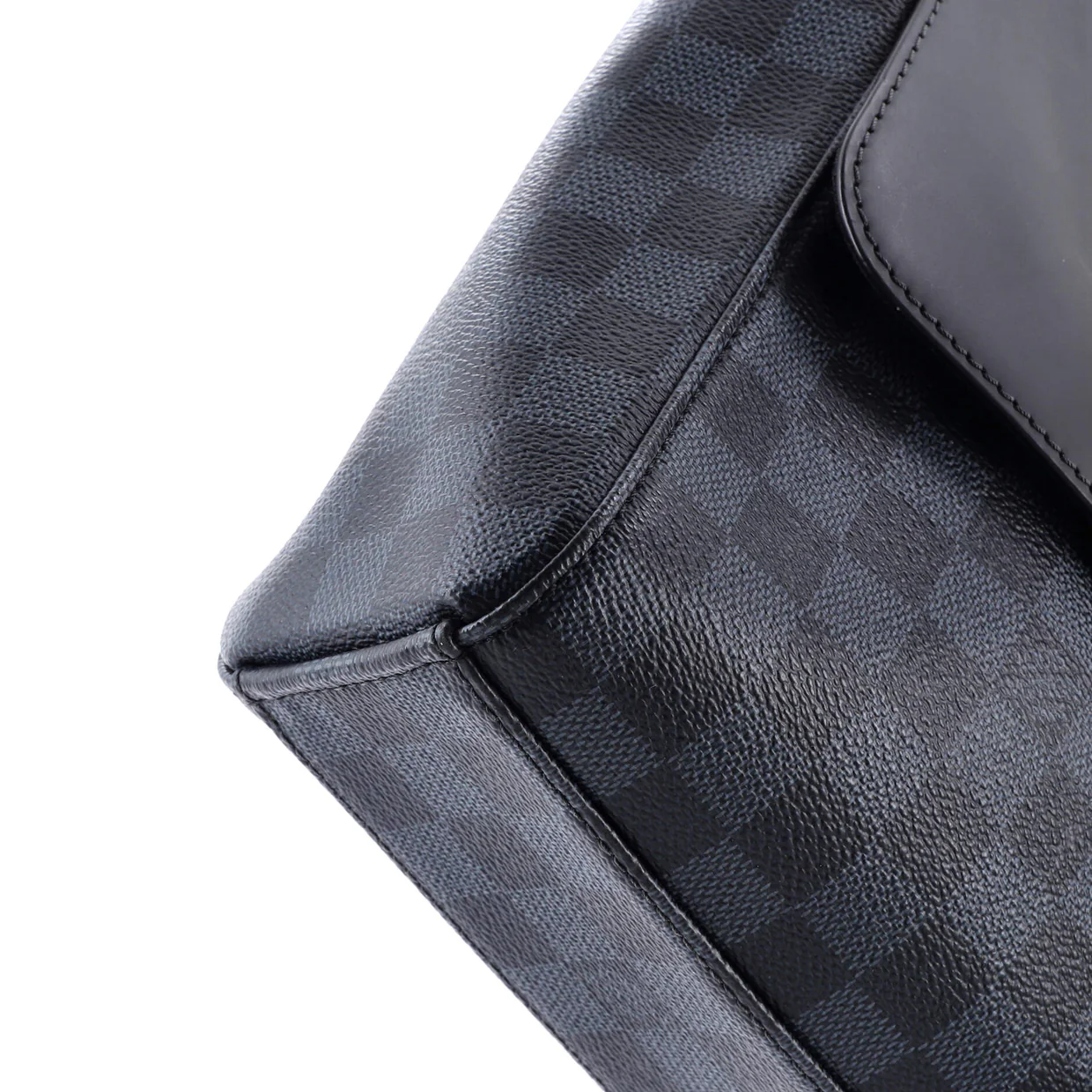 Newport Messenger Damier Cobalt MM - Deep Luxury