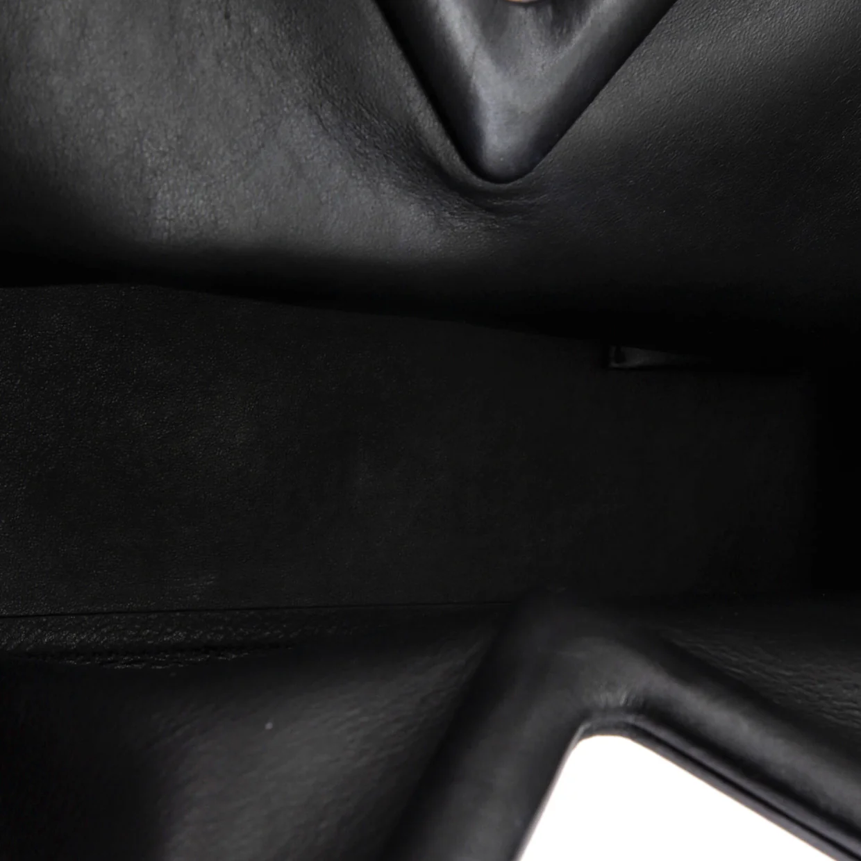 Point Shoulder Bag Leather Medium - Deep Luxury