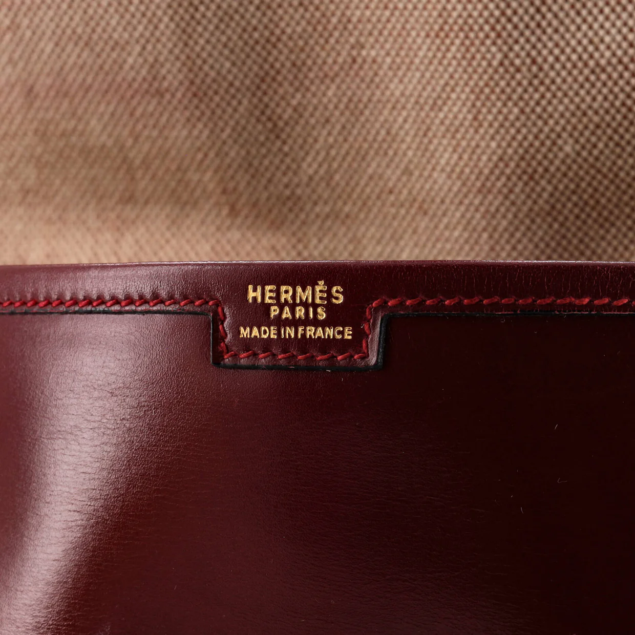 Jige Clutch Box Calf PM - Deep Luxury