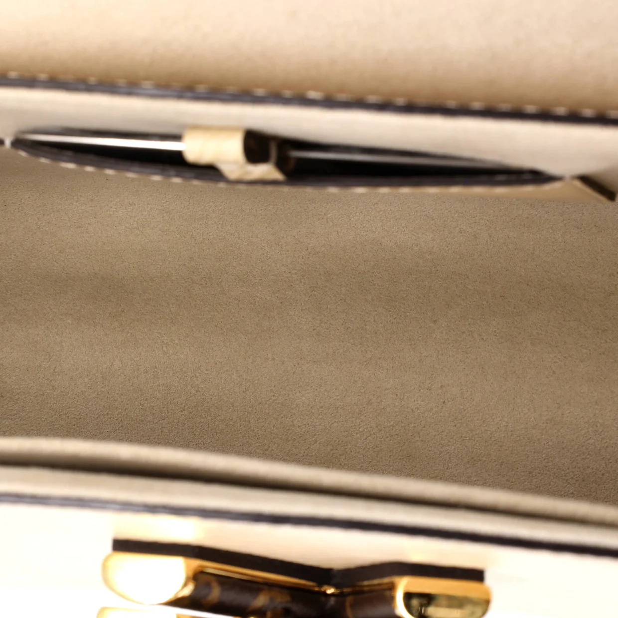 Twist Handbag Teddy Fleece with Epi Leather MM - Deep Luxury