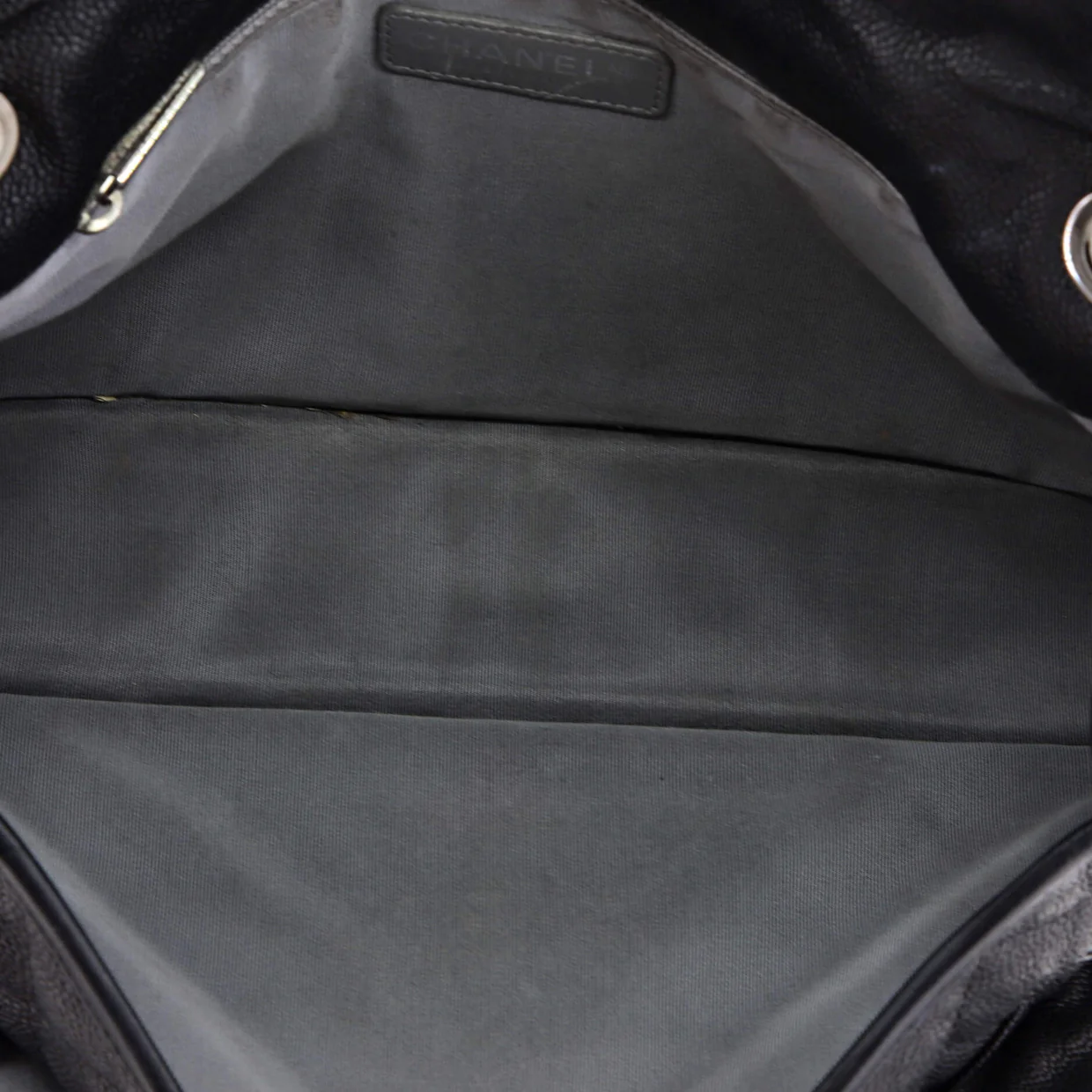 French Riviera Flap Bag Quilted Caviar Large - Deep Luxury