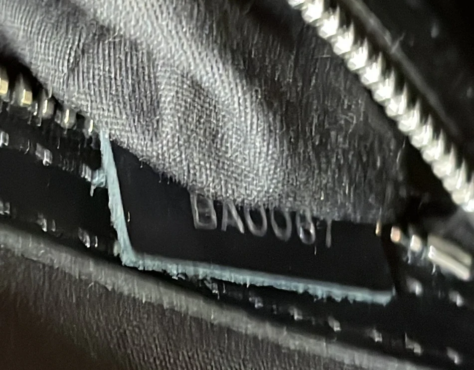 Montaigne Sac Handbag Epi Leather - Deep Luxury