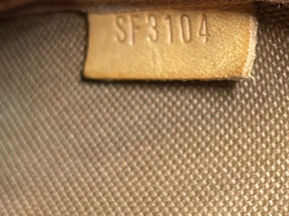 Pochette Accessoires Monogram Canvas Mini - Deep Luxury