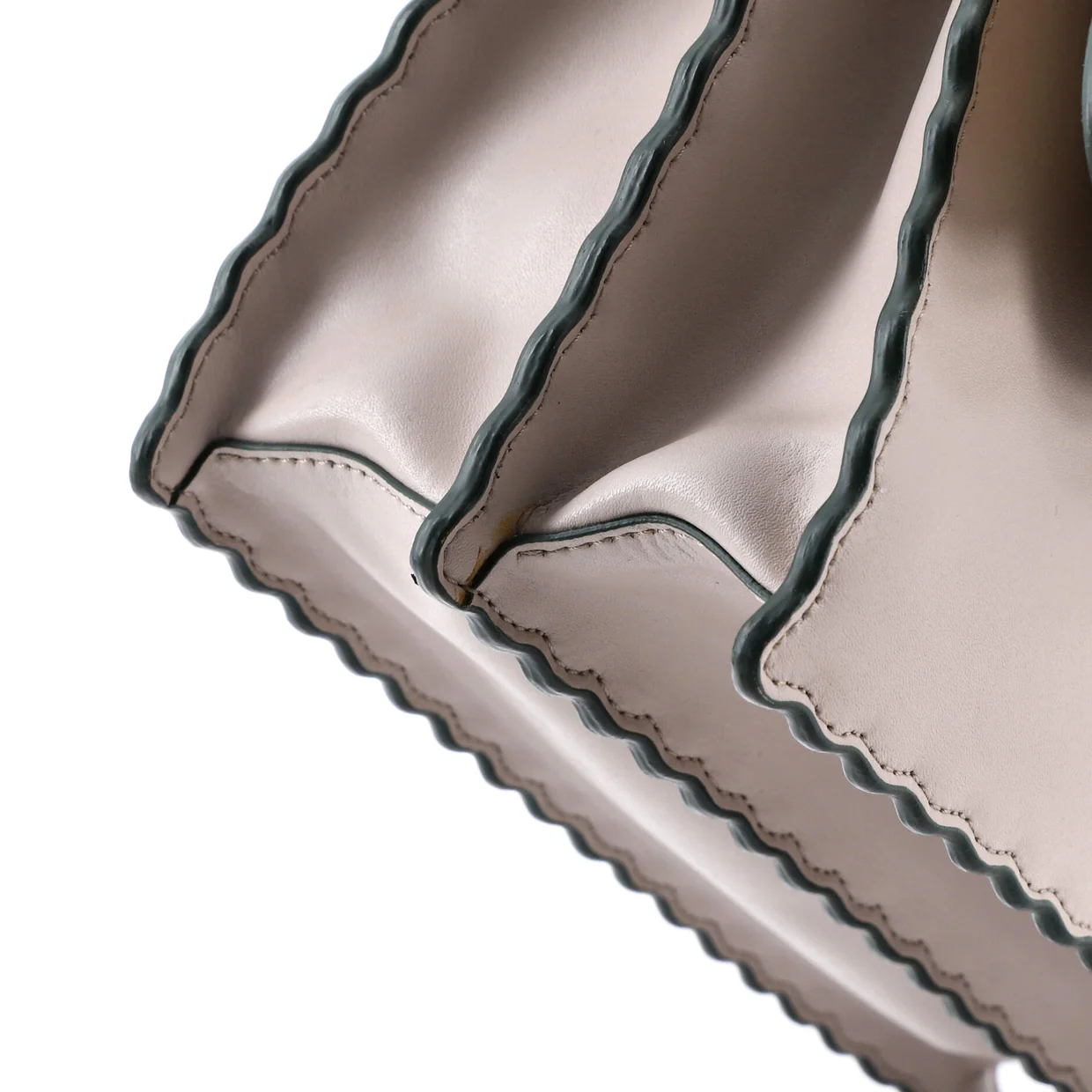 Kan I Bag Leather Medium - Deep Luxury