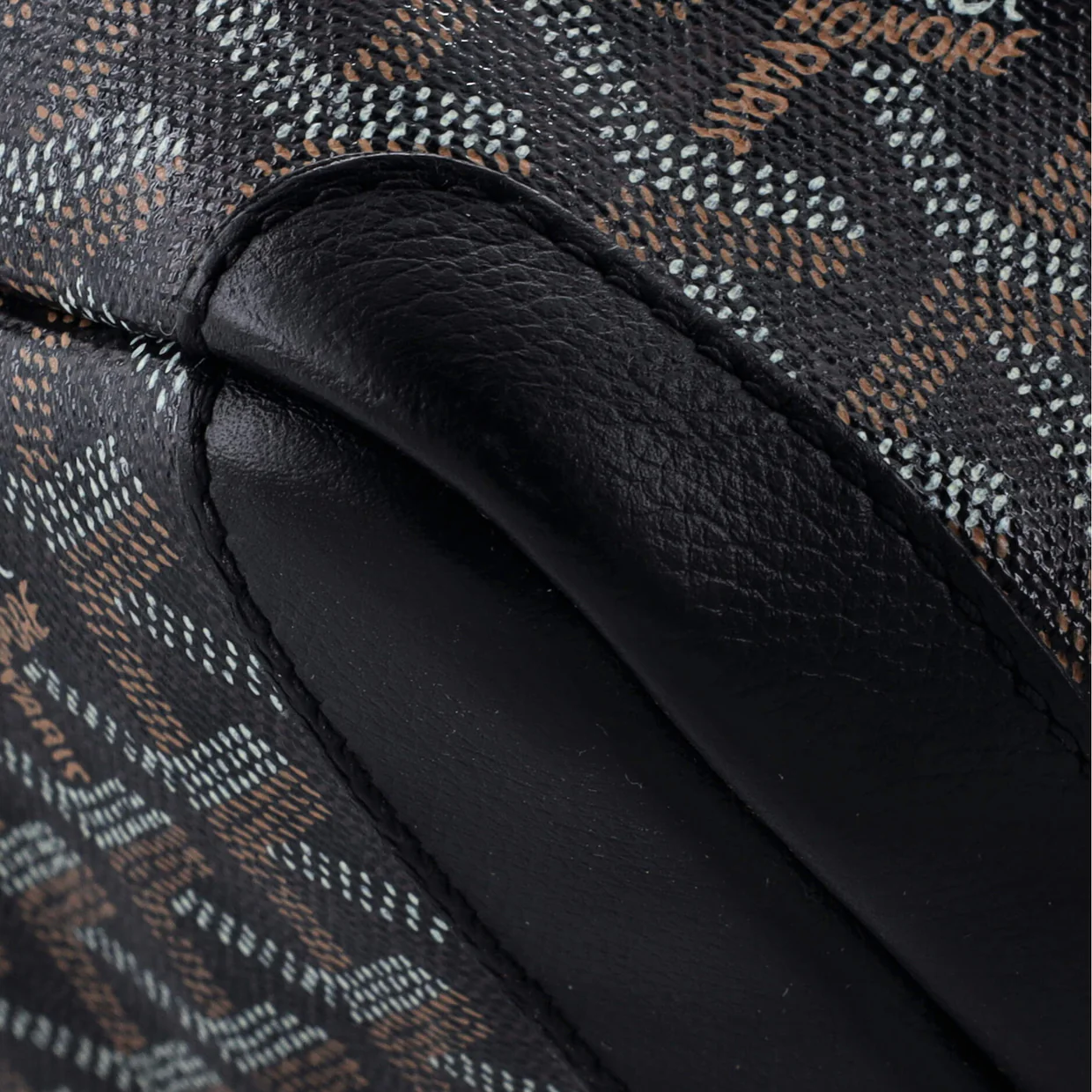 Artois Tote Coated Canvas MM - Deep Luxury