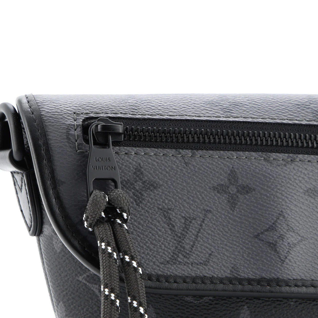 Pulse Wearable Wallet Monogram Eclipse Canvas - Deep Luxury