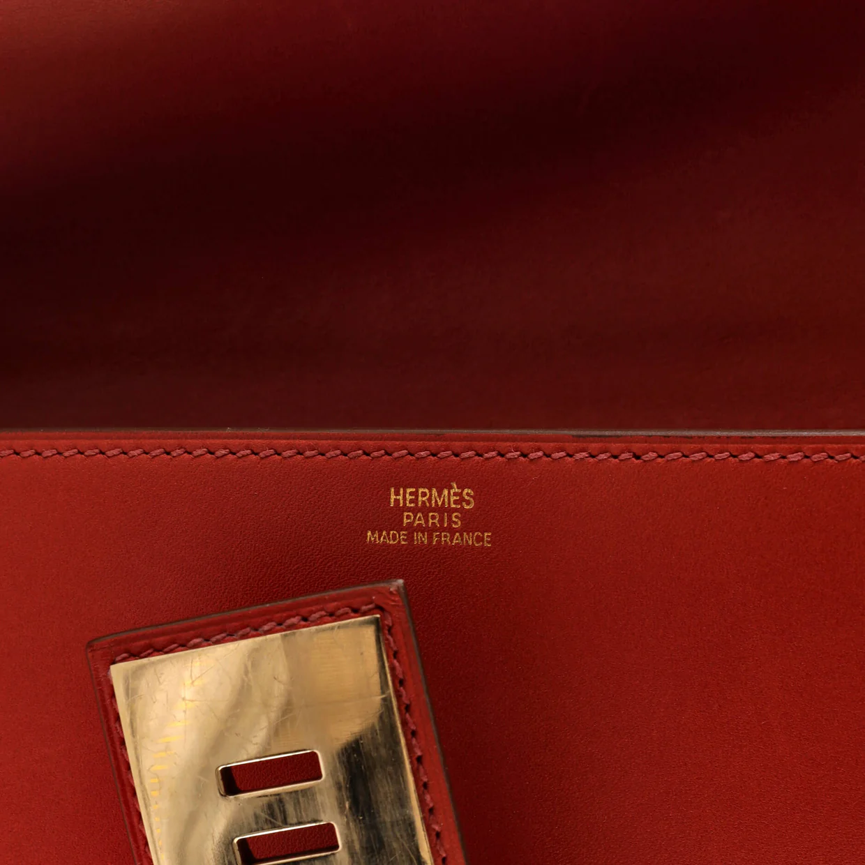 Medor Clutch Tadelakt 23 - Deep Luxury