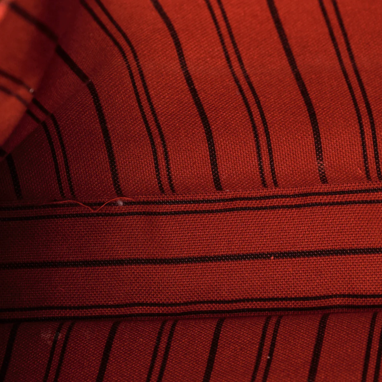 Pochette Metis Monogram Empreinte Leather - Deep Luxury