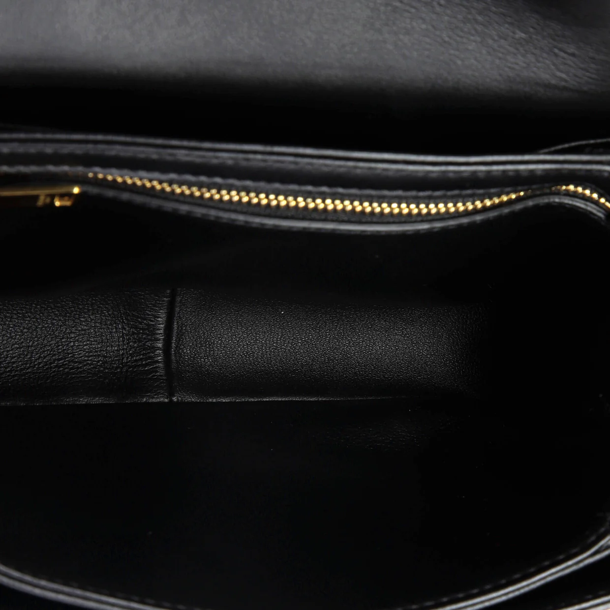 Triomphe Shoulder Bag Triomphe Canvas Medium - Deep Luxury