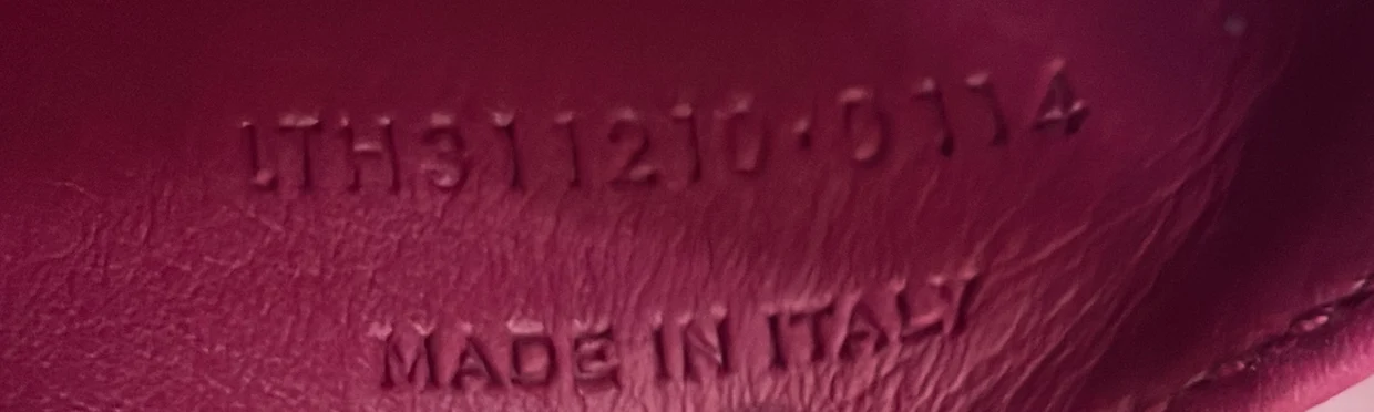 Classic Y Cabas Leather Small - Deep Luxury