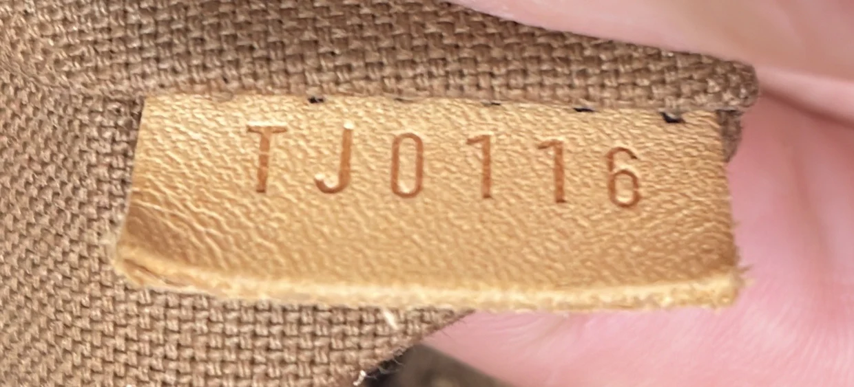 Sully Handbag Monogram Canvas MM - Deep Luxury