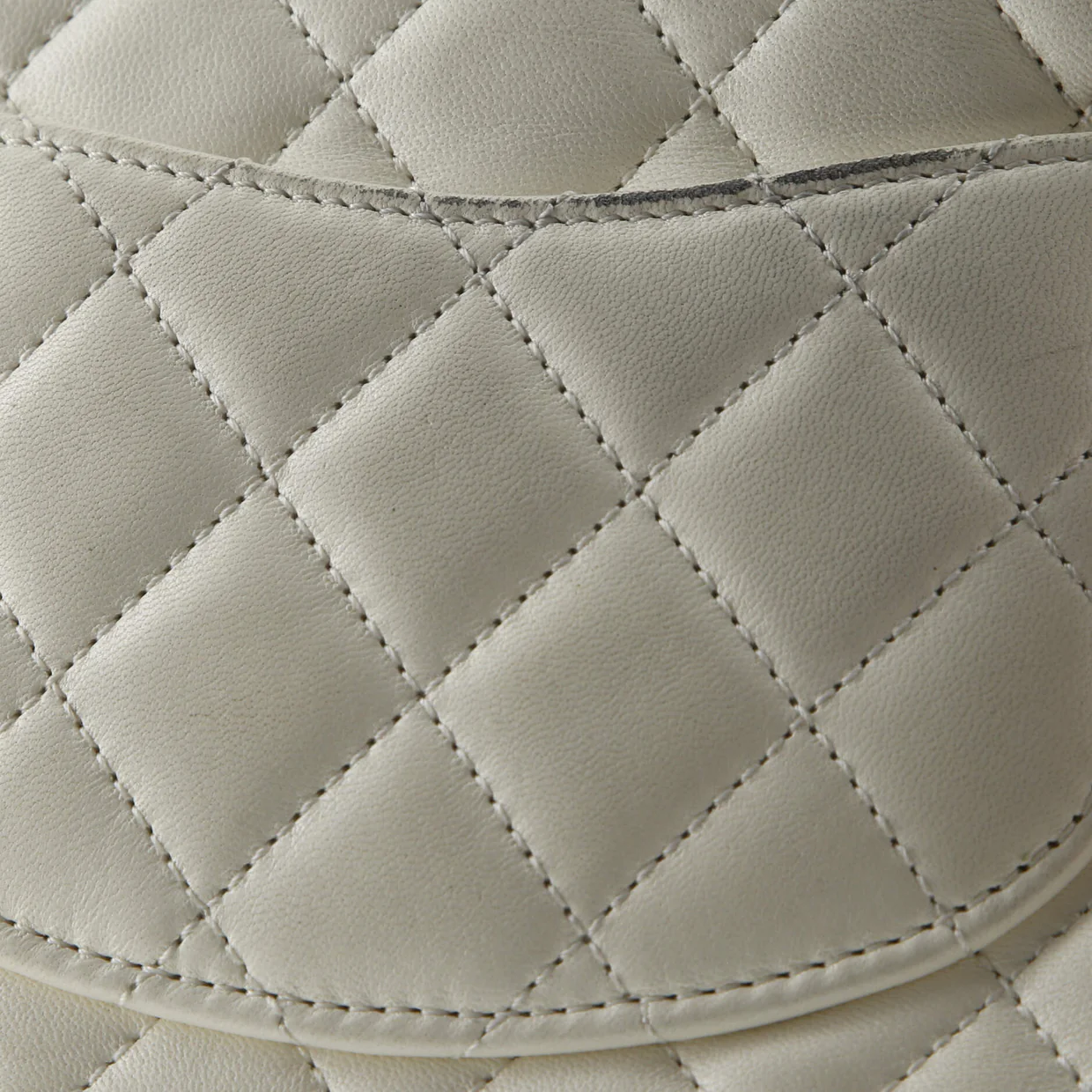 Coco de Toi Heart Chain Square Flap Bag Quilted Lambskin Mini - Deep Luxury