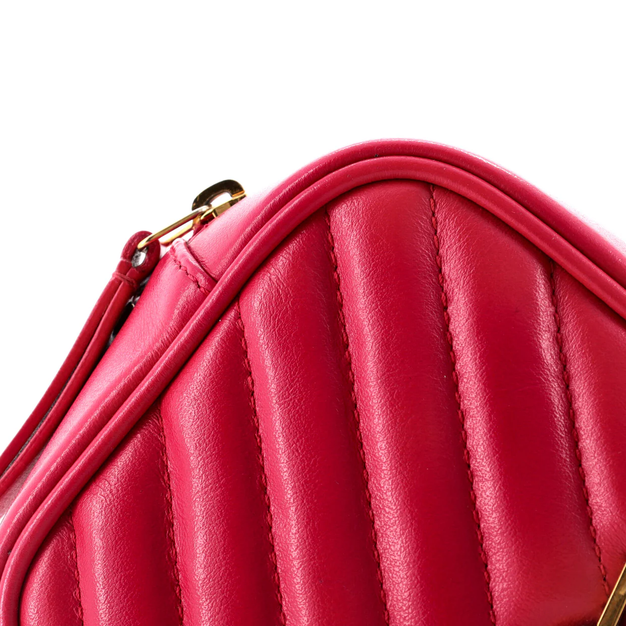 Lou Belt Bag Matelasse Chevron Leather - Deep Luxury