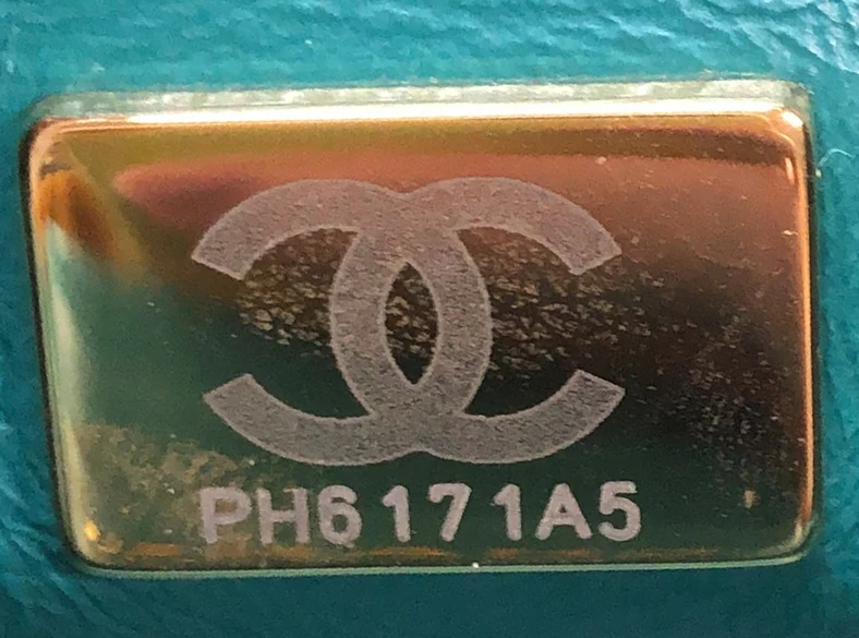 Coconing Top Handle Vanity Case with Chain Quilted Shearling Small - Deep Luxury