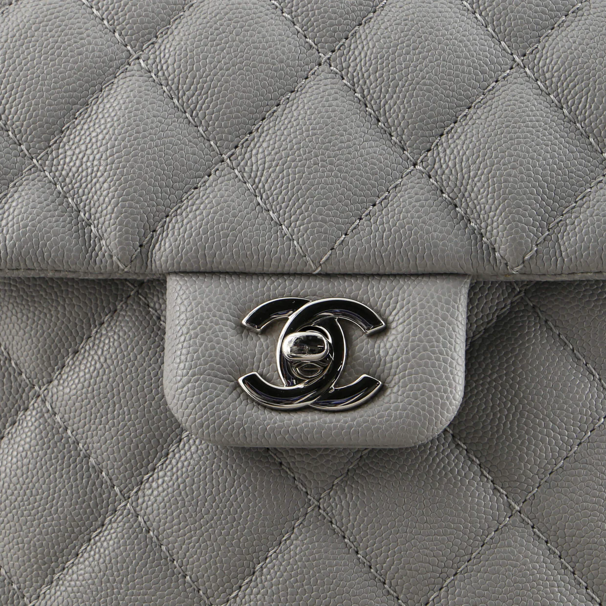 Urban Companion Flap Bag Quilted Caviar Small - Deep Luxury