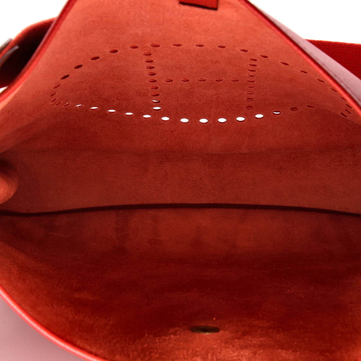 Evelyne Bag Gen I Courchevel GM - Deep Luxury