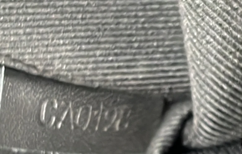 Discovery Messenger Bag Damier Infini Leather PM - Deep Luxury