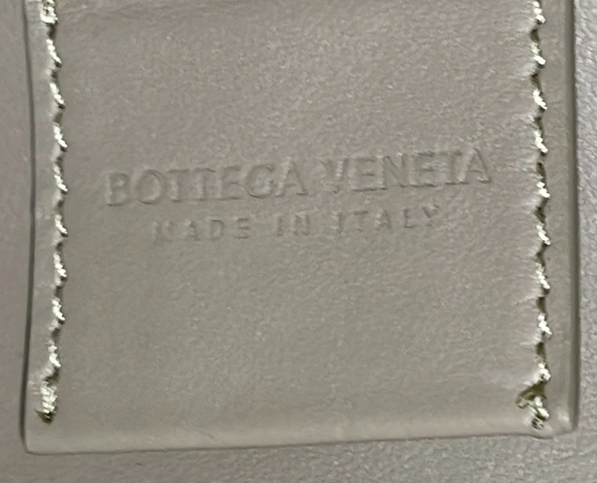 Canette Crossbody Bag Maxi Intrecciato Leather Medium - Deep Luxury