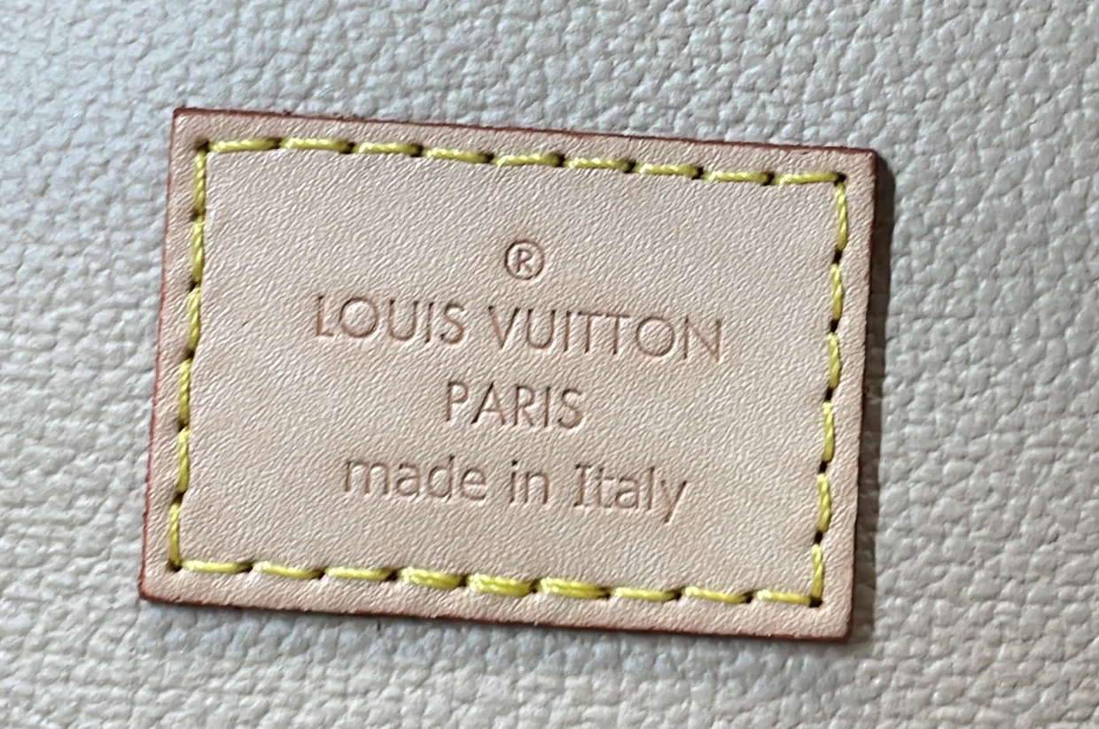 Nice Vanity Case Monogram Canvas Nano - Deep Luxury