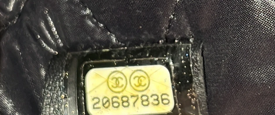 Valentine Hearts O Case Clutch Quilted Patent Large - Deep Luxury