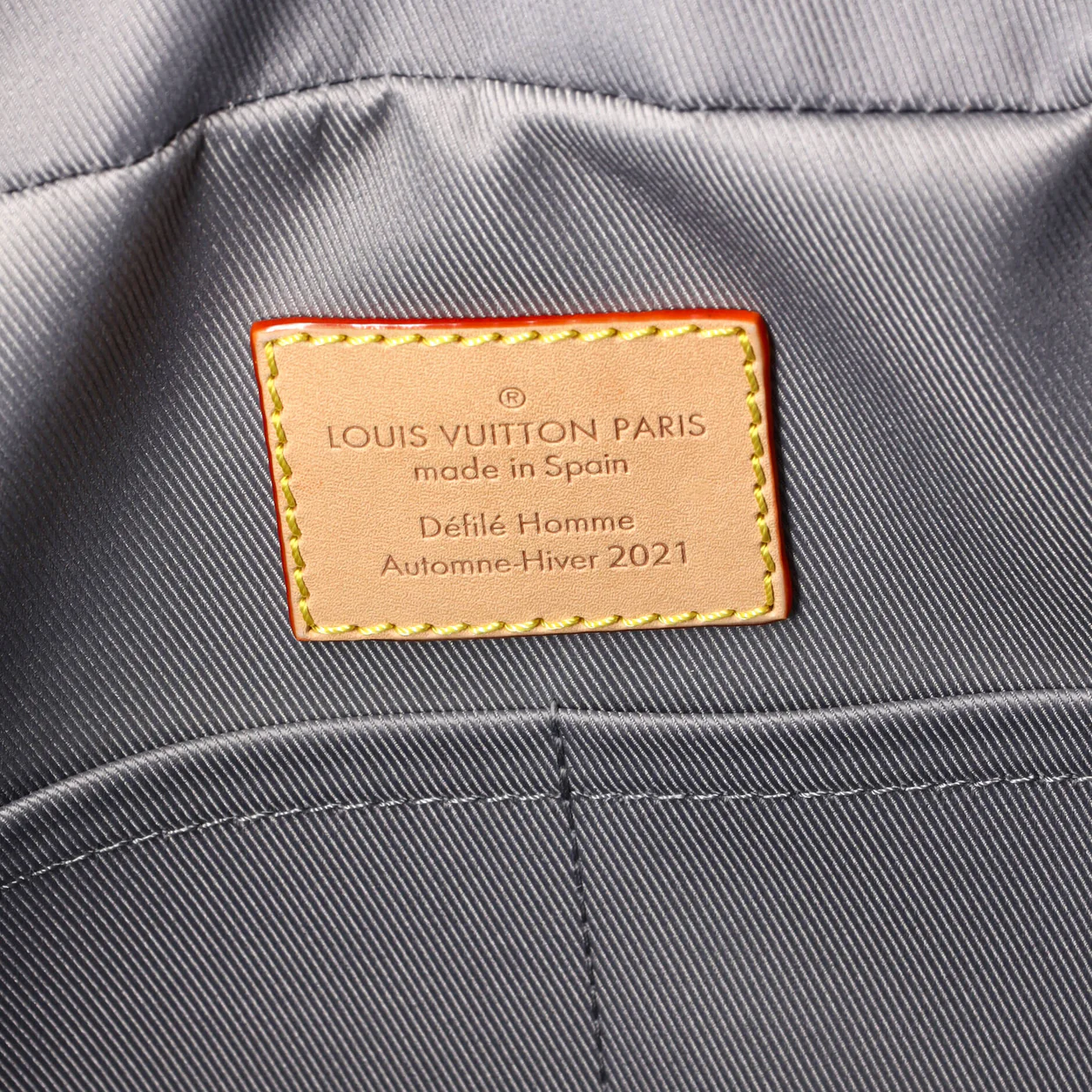 Neo Porte Documents Voyage Monogram Mirror Coated Canvas - Deep Luxury