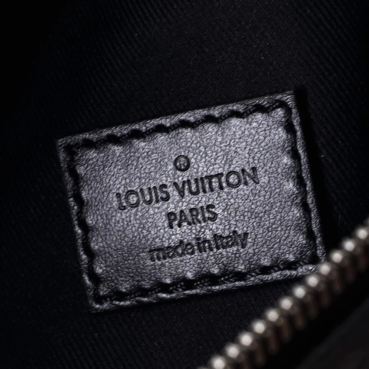 Discovery Bumbag Monogram Eclipse Canvas - Deep Luxury