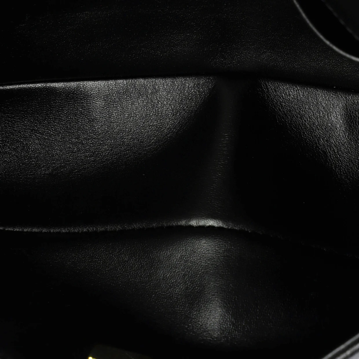 Chain Around Boy Flap Bag Quilted Caviar Old Medium - Deep Luxury