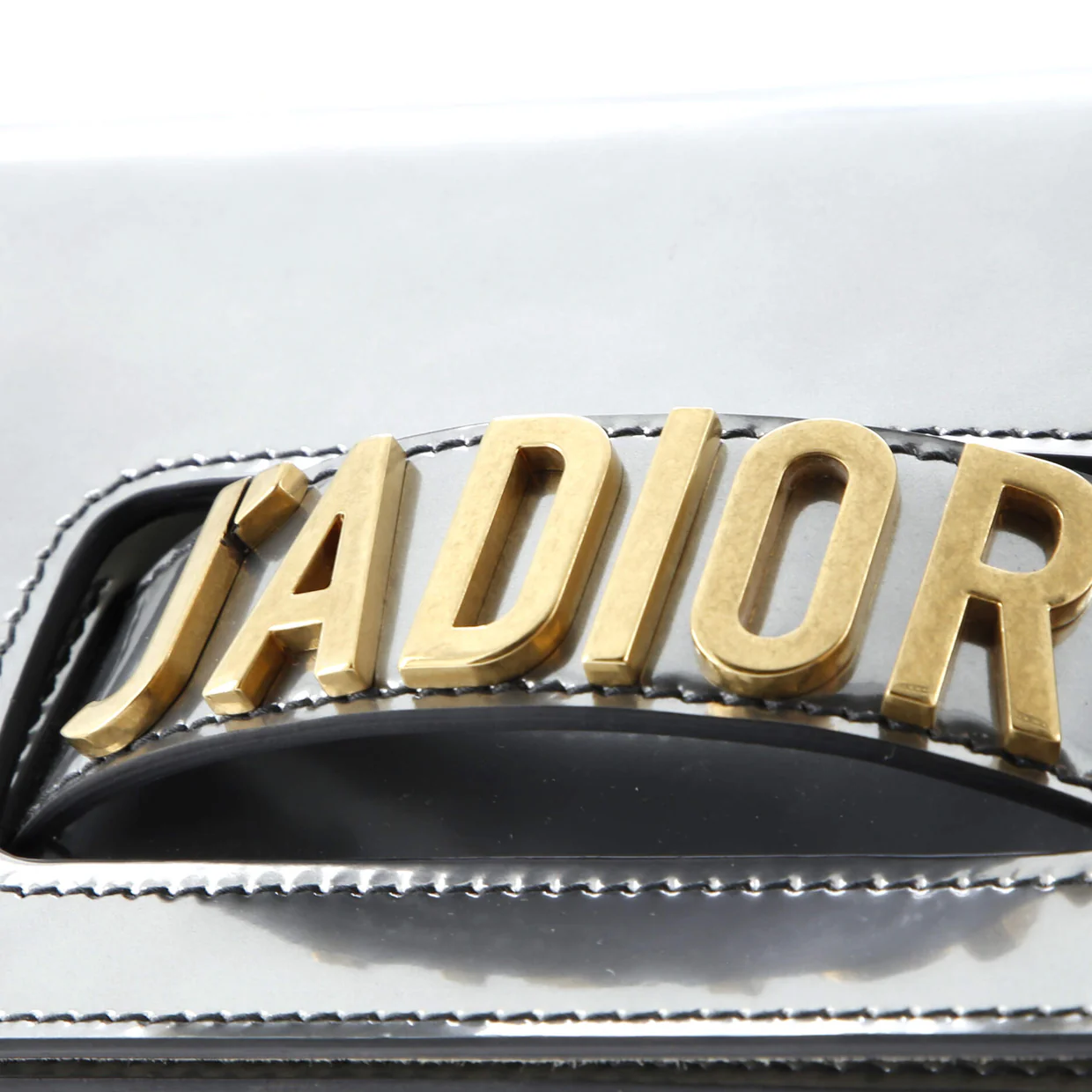 J'Adior Flap Bag Patent Medium - Deep Luxury