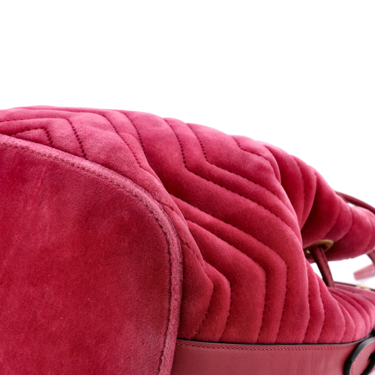 GG Marmont Bucket Bag Matelasse Velvet Small - Deep Luxury