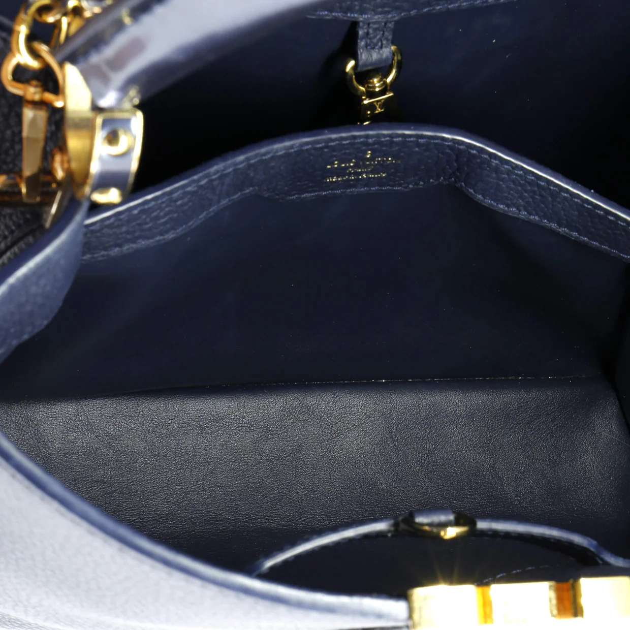 Flower Chain Capucines Bag Leather MM - Deep Luxury