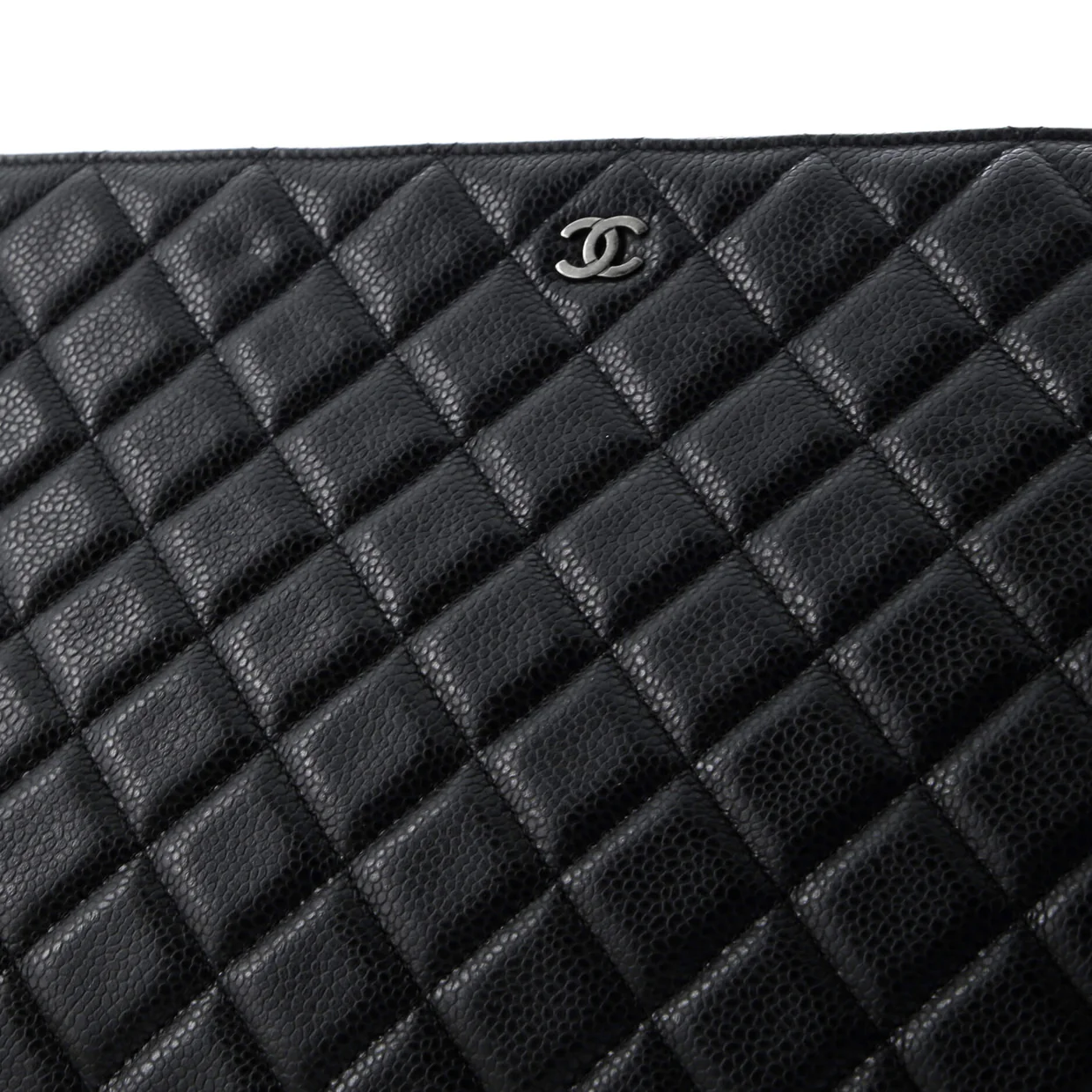 O Case Clutch Quilted Caviar Large - Deep Luxury