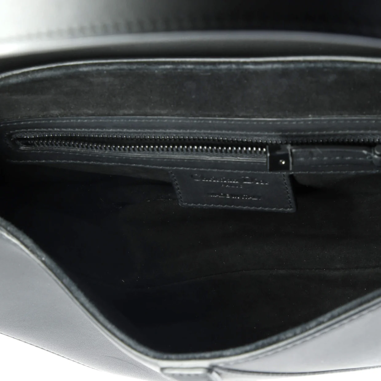 Ultra Matte Saddle Handbag Leather Medium - Deep Luxury