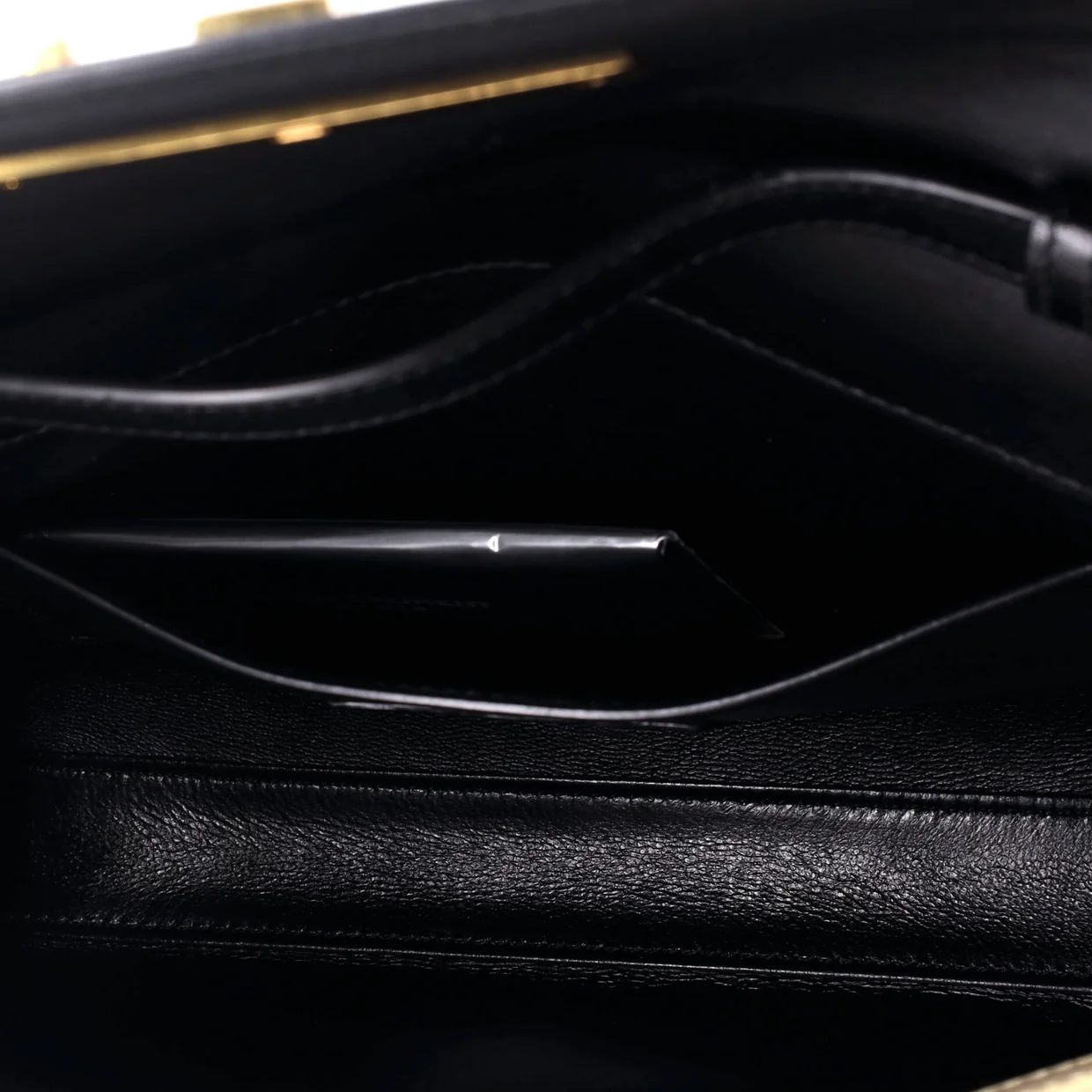 Manhattan Shoulder Bag Leather Small - Deep Luxury