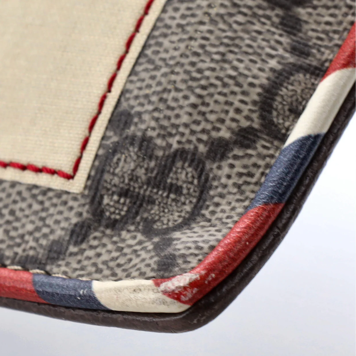 Courrier Pouch GG Coated Canvas with Applique - Deep Luxury