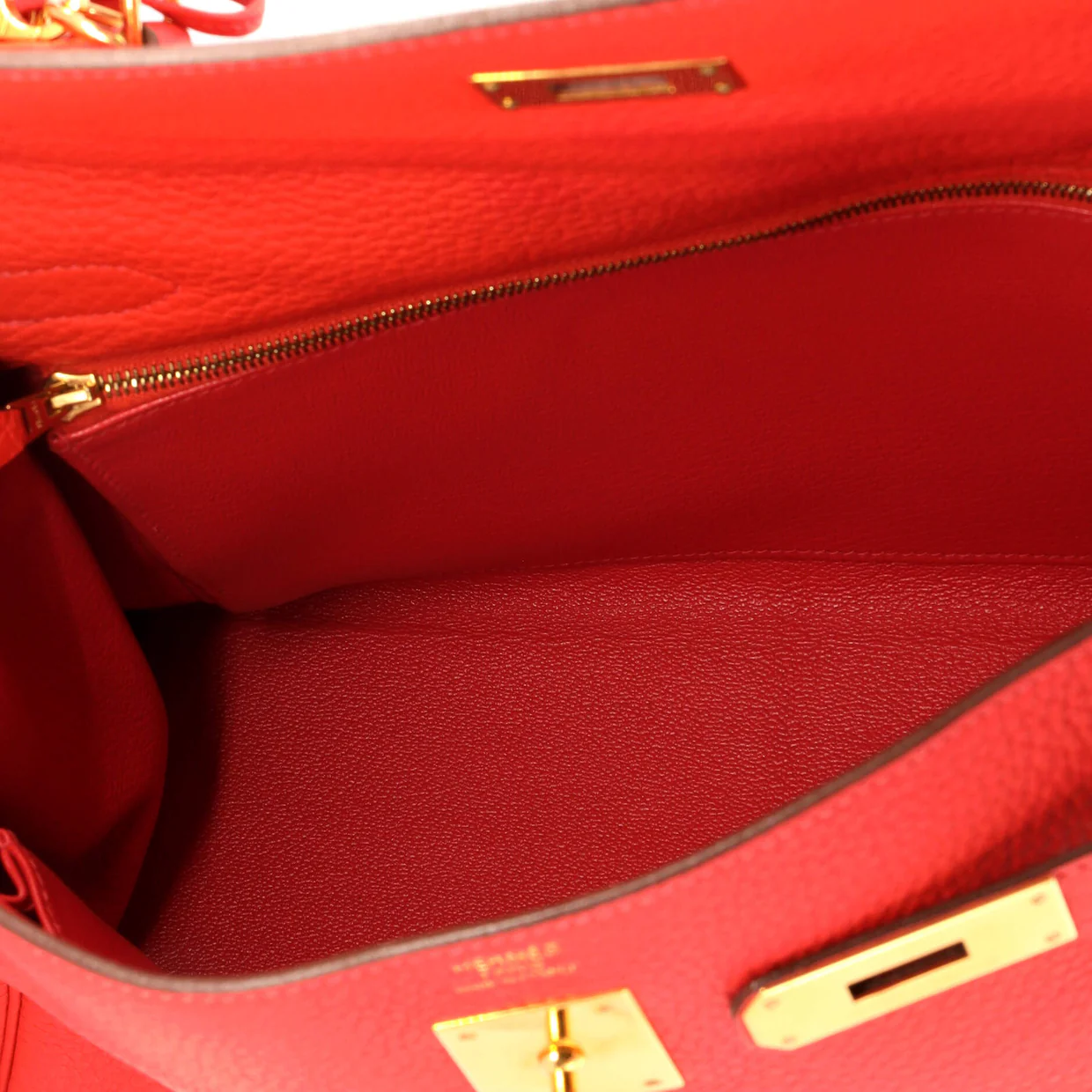 Kelly Handbag Red Clemence with Gold Hardware 32 - Deep Luxury