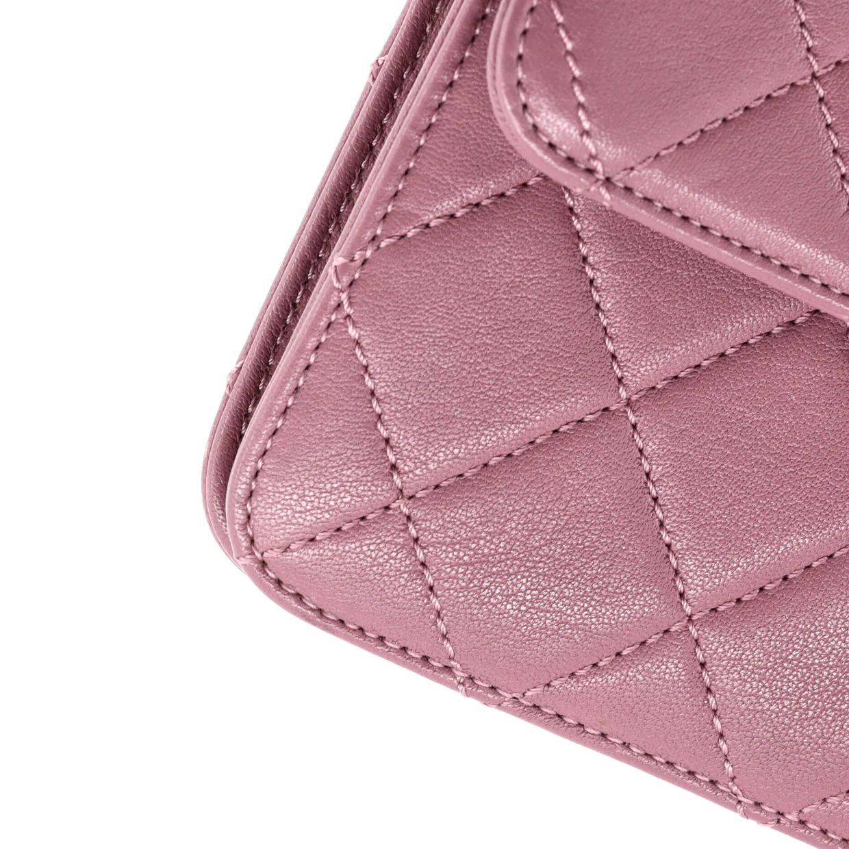 Beauty Lock Flap Bag Quilted Sheepskin Medium - Deep Luxury