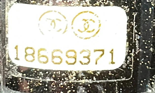 Reverso Boy Flap Bag Patent New Medium - Deep Luxury