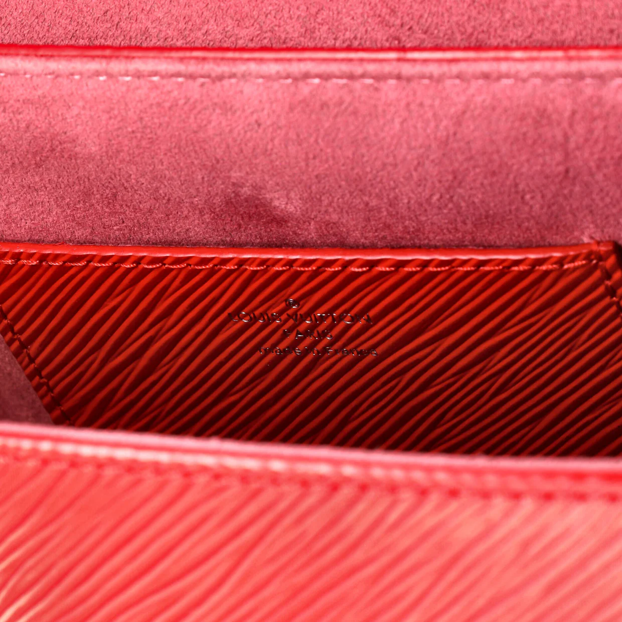 Twist Handbag Epi Leather MM - Deep Luxury