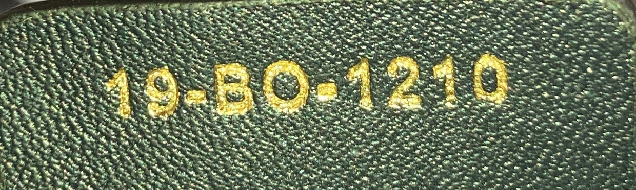 30 Montaigne 2-in-1 Pouch Oblique Canvas - Deep Luxury